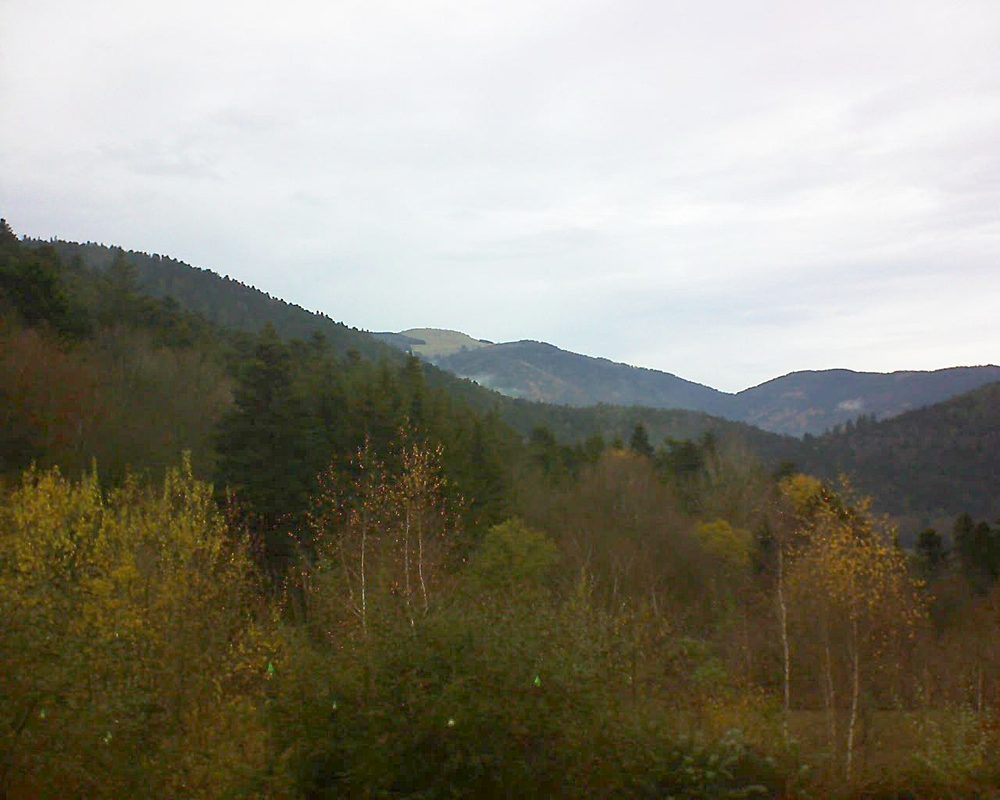 Le petit ballon vu depuis le Domaine Langmatt à Murbach le 29.11.2018 à 11:45 Le petit ballon (Alsace, Vosges) le 29.11.2018 à 11:45