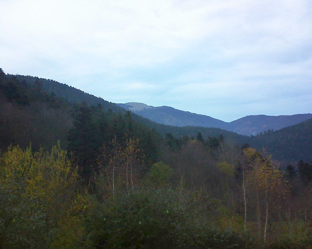 Le petit ballon vu depuis le Domaine Langmatt à Murbach le 29.11.2018 à 16:30 Le petit ballon (Alsace, Vosges) le 29.11.2018 à 16:30