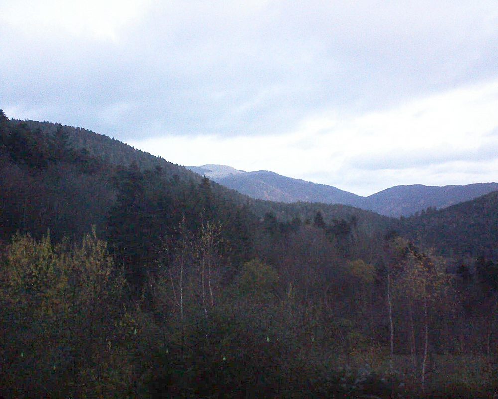 Le petit ballon vu depuis le Domaine Langmatt à Murbach le 01.12.2018 à 07:45 Le petit ballon (Alsace, Vosges) le 01.12.2018 à 07:45