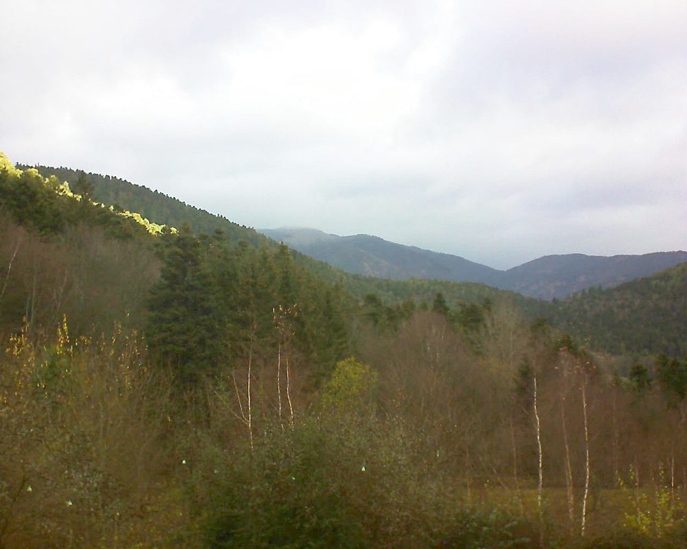 Le petit ballon vu depuis le Domaine Langmatt à Murbach le 04.12.2018 à 09:45 Le petit ballon (Alsace, Vosges) le 04.12.2018 à 09:45
