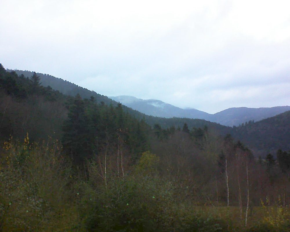 Le petit ballon vu depuis le Domaine Langmatt à Murbach le 06.12.2018 à 16:00 Le petit ballon (Alsace, Vosges) le 06.12.2018 à 16:00