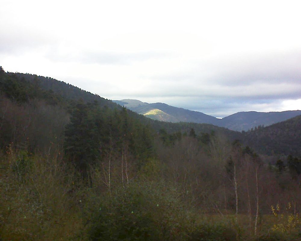 Le petit ballon vu depuis le Domaine Langmatt à Murbach le 07.12.2018 à 14:00 Le petit ballon (Alsace, Vosges) le 07.12.2018 à 14:00