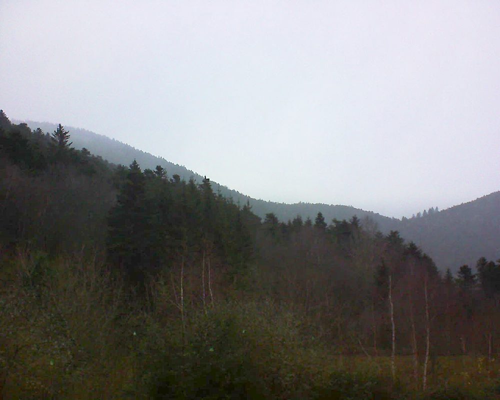 Le petit ballon vu depuis le Domaine Langmatt à Murbach le 10.12.2018 à 09:00 Le petit ballon (Alsace, Vosges) le 10.12.2018 à 09:00