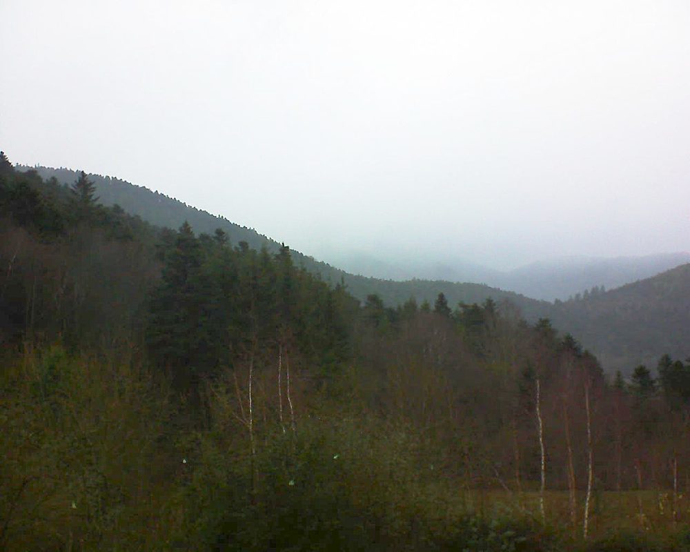 Le petit ballon vu depuis le Domaine Langmatt à Murbach le 10.12.2018 à 14:45 Le petit ballon (Alsace, Vosges) le 10.12.2018 à 14:45