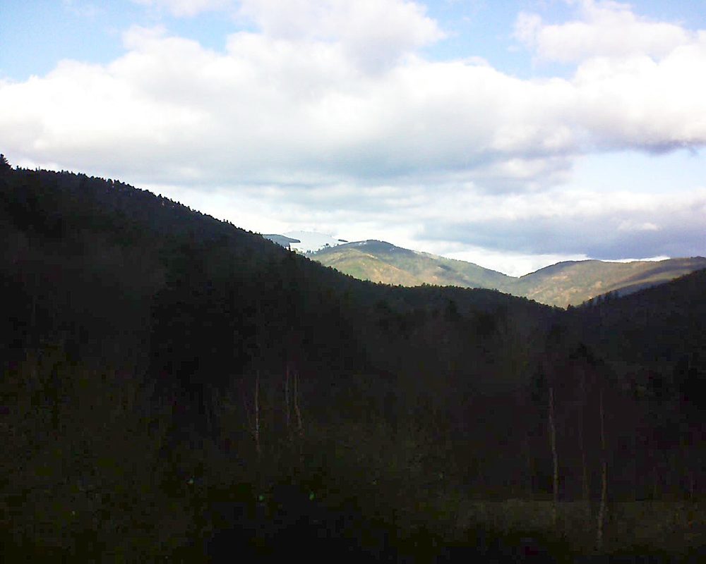 Le petit ballon vu depuis le Domaine Langmatt à Murbach le 11.12.2018 à 12:30 Le petit ballon (Alsace, Vosges) le 11.12.2018 à 12:30