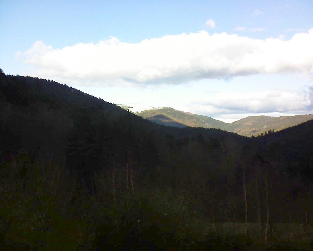 Le petit ballon vu depuis le Domaine Langmatt à Murbach le 11.12.2018 à 13:15 Le petit ballon (Alsace, Vosges) le 11.12.2018 à 13:15