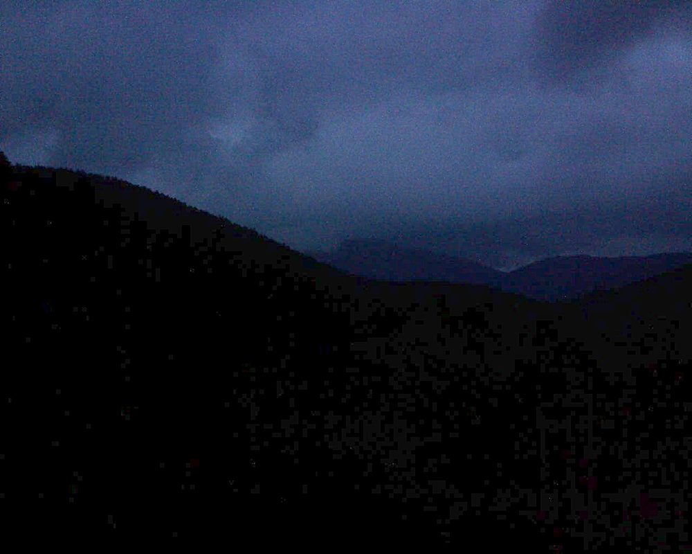 Le petit ballon vu depuis le Domaine Langmatt à Murbach le 11.12.2018 à 17:00 Le petit ballon (Alsace, Vosges) le 11.12.2018 à 17:00