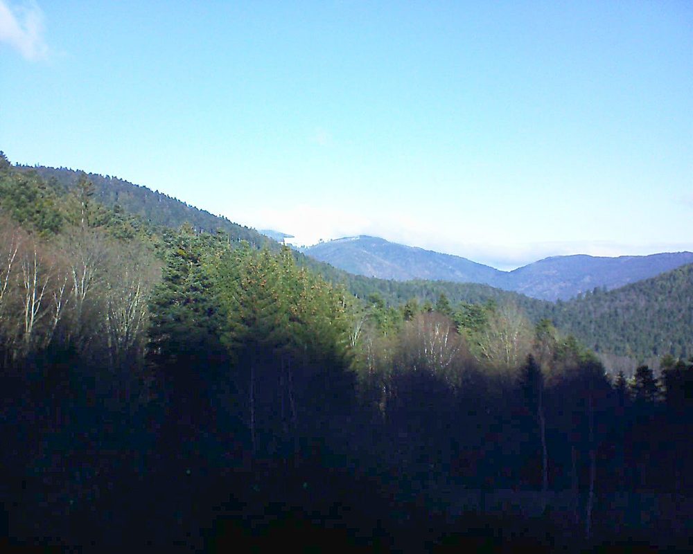 Le petit ballon vu depuis le Domaine Langmatt à Murbach le 12.12.2018 à 11:30 Le petit ballon (Alsace, Vosges) le 12.12.2018 à 11:30
