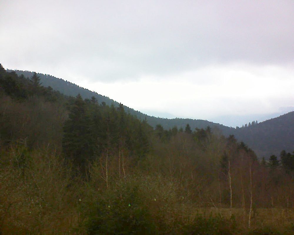 Le petit ballon vu depuis le Domaine Langmatt à Murbach le 13.12.2018 à 14:15 Le petit ballon (Alsace, Vosges) le 13.12.2018 à 14:15