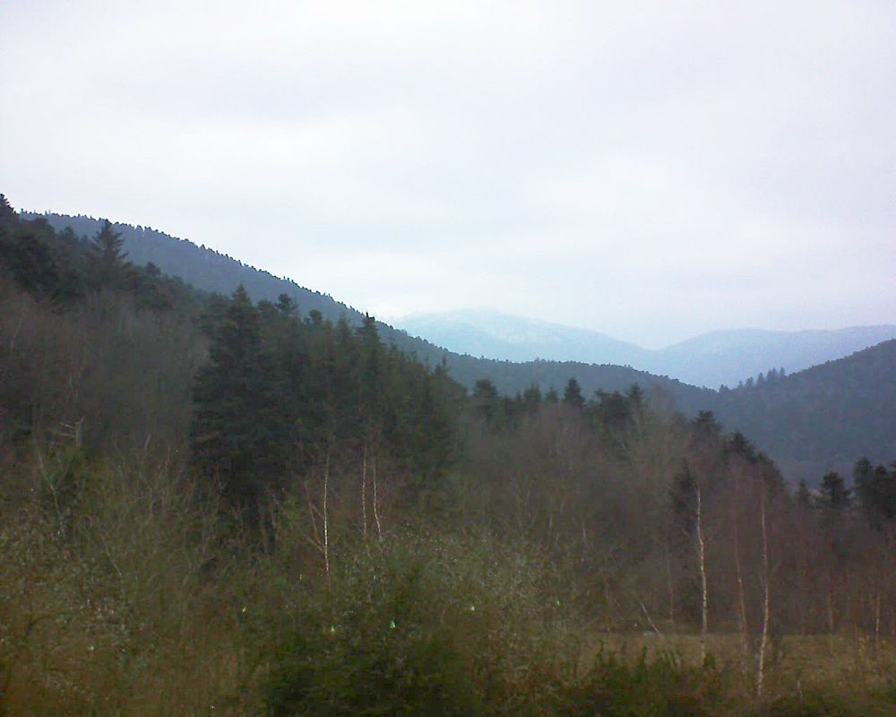 Le petit ballon vu depuis le Domaine Langmatt à Murbach le 14.12.2018 à 09:15 Le petit ballon (Alsace, Vosges) le 14.12.2018 à 09:15