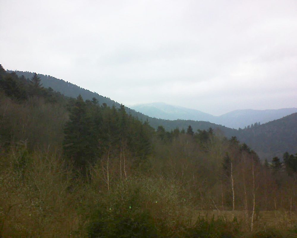 Le petit ballon vu depuis le Domaine Langmatt à Murbach le 14.12.2018 à 10:30 Le petit ballon (Alsace, Vosges) le 14.12.2018 à 10:30