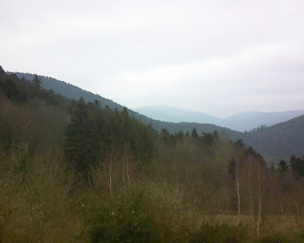 Le petit ballon vu depuis le Domaine Langmatt à Murbach le 14.12.2018 à 10:45 Le petit ballon (Alsace, Vosges) le 14.12.2018 à 10:45