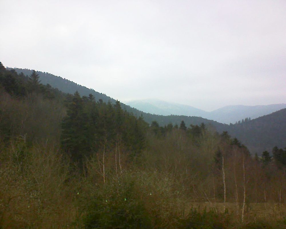 Le petit ballon vu depuis le Domaine Langmatt à Murbach le 14.12.2018 à 11:45 Le petit ballon (Alsace, Vosges) le 14.12.2018 à 11:45