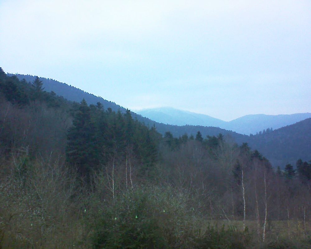 Le petit ballon vu depuis le Domaine Langmatt à Murbach le 14.12.2018 à 16:00 Le petit ballon (Alsace, Vosges) le 14.12.2018 à 16:00