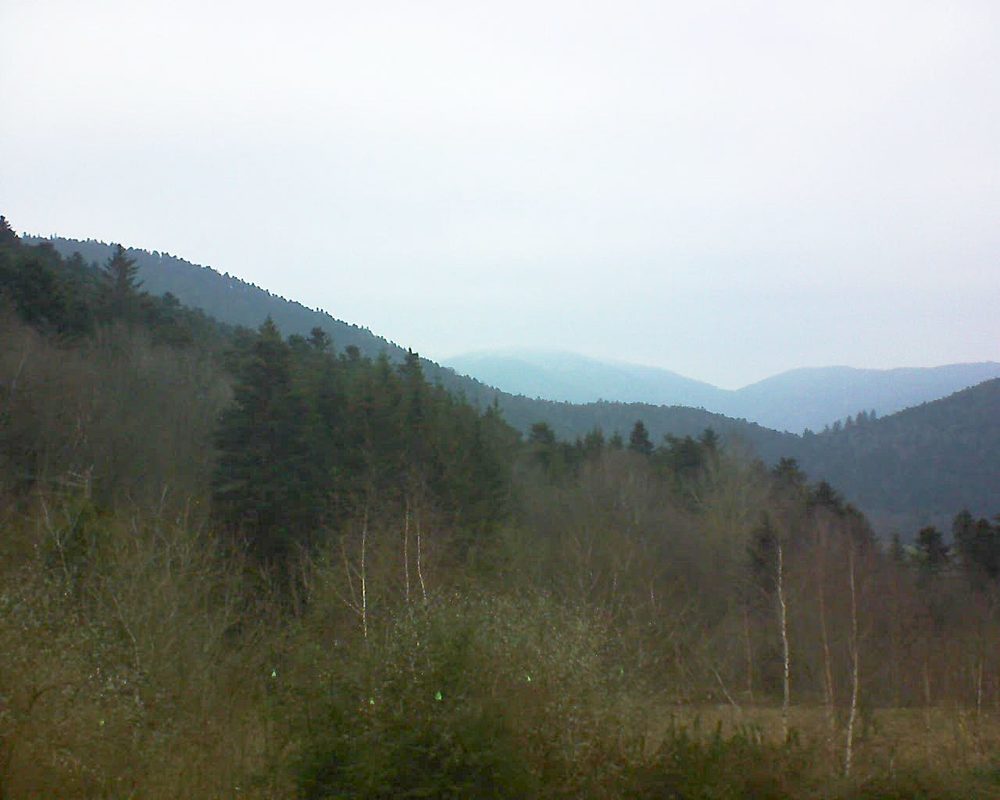 Le petit ballon vu depuis le Domaine Langmatt à Murbach le 15.12.2018 à 09:30 Le petit ballon (Alsace, Vosges) le 15.12.2018 à 09:30