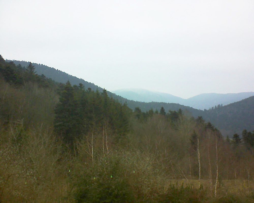 Le petit ballon vu depuis le Domaine Langmatt à Murbach le 15.12.2018 à 10:15 Le petit ballon (Alsace, Vosges) le 15.12.2018 à 10:15