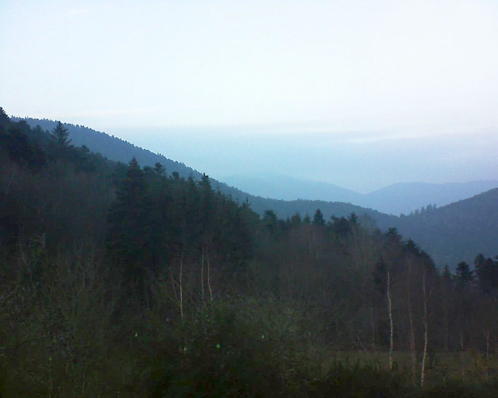 Le petit ballon vu depuis le Domaine Langmatt à Murbach le 15.12.2018 à 16:00 Le petit ballon (Alsace, Vosges) le 15.12.2018 à 16:00