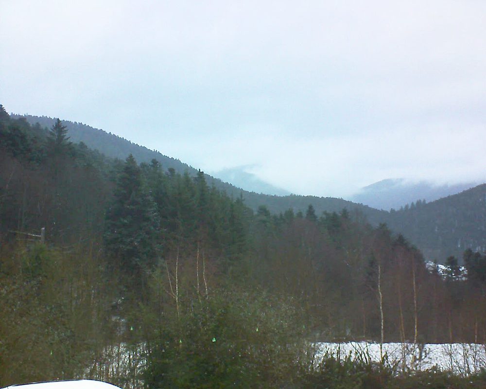 Le petit ballon vu depuis le Domaine Langmatt à Murbach le 16.12.2018 à 09:30 Le petit ballon (Alsace, Vosges) le 16.12.2018 à 09:30