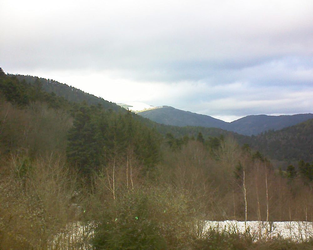 Le petit ballon vu depuis le Domaine Langmatt à Murbach le 17.12.2018 à 15:00 Le petit ballon (Alsace, Vosges) le 17.12.2018 à 15:00