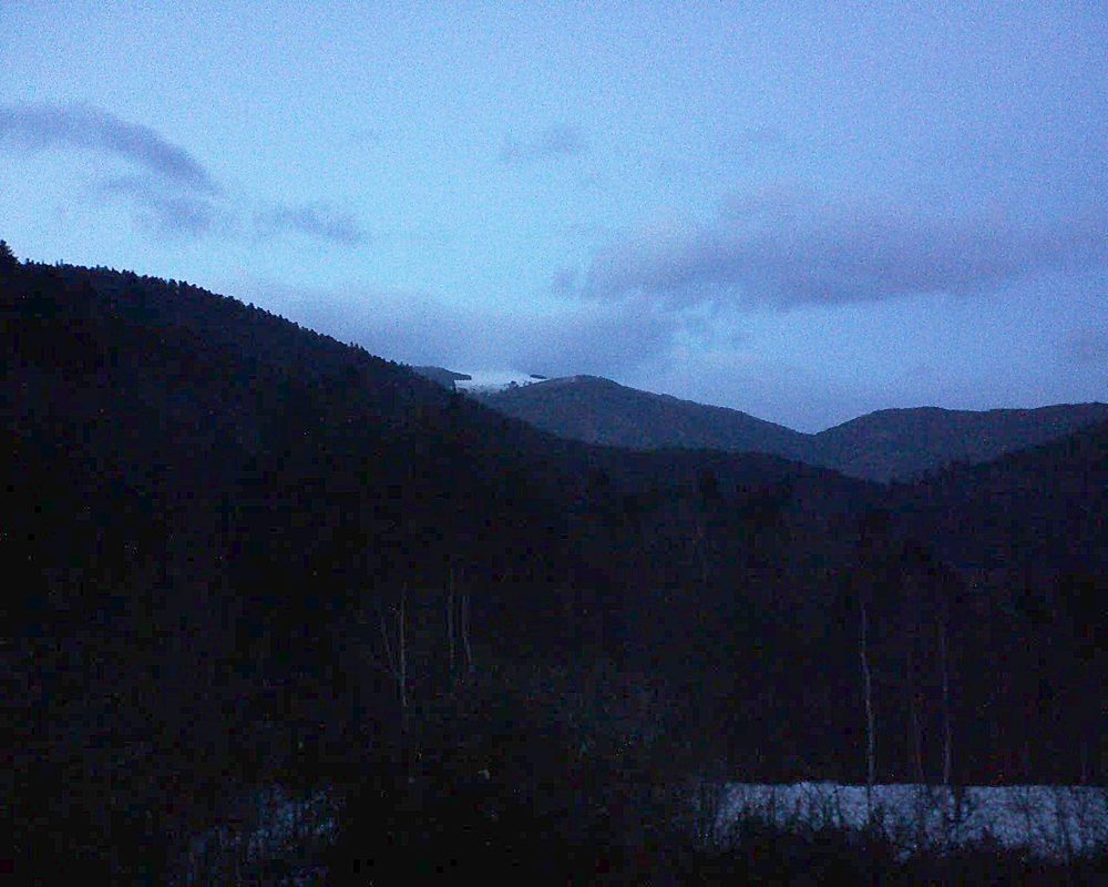 Le petit ballon vu depuis le Domaine Langmatt à Murbach le 17.12.2018 à 17:00 Le petit ballon (Alsace, Vosges) le 17.12.2018 à 17:00