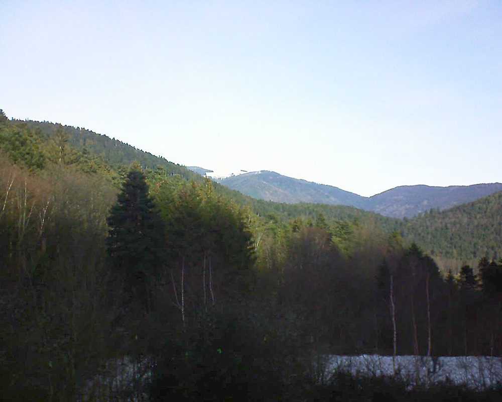 Le petit ballon vu depuis le Domaine Langmatt à Murbach le 18.12.2018 à 11:30 Le petit ballon (Alsace, Vosges) le 18.12.2018 à 11:30