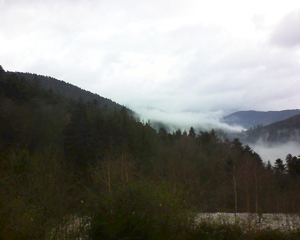 Le petit ballon vu depuis le Domaine Langmatt à Murbach le 19.12.2018 à 13:15 Le petit ballon (Alsace, Vosges) le 19.12.2018 à 13:15