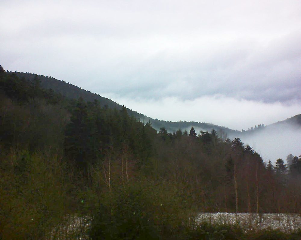 Le petit ballon vu depuis le Domaine Langmatt à Murbach le 19.12.2018 à 13:30 Le petit ballon (Alsace, Vosges) le 19.12.2018 à 13:30