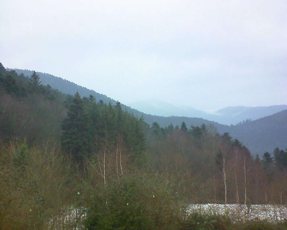 Le petit ballon vu depuis le Domaine Langmatt à Murbach le 19.12.2018 à 15:15 Le petit ballon (Alsace, Vosges) le 19.12.2018 à 15:15