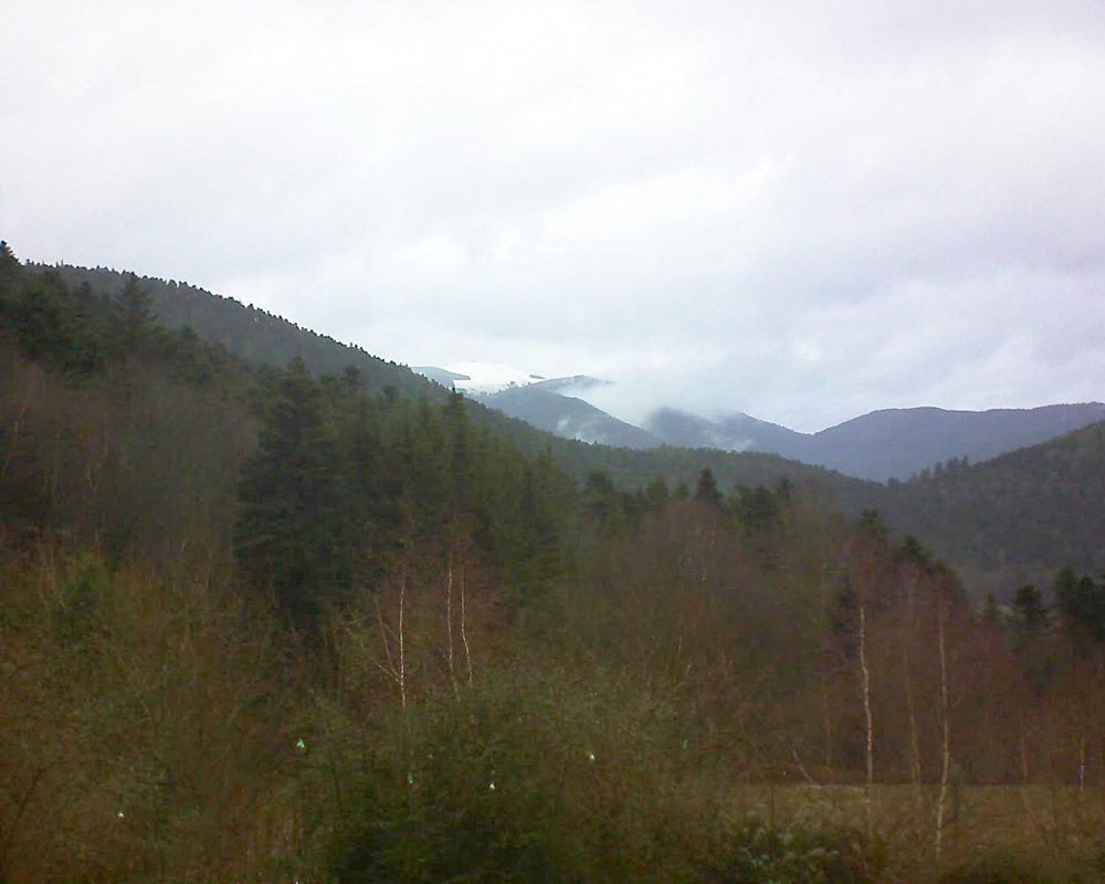 Le petit ballon vu depuis le Domaine Langmatt à Murbach le 20.12.2018 à 09:45 Le petit ballon (Alsace, Vosges) le 20.12.2018 à 09:45
