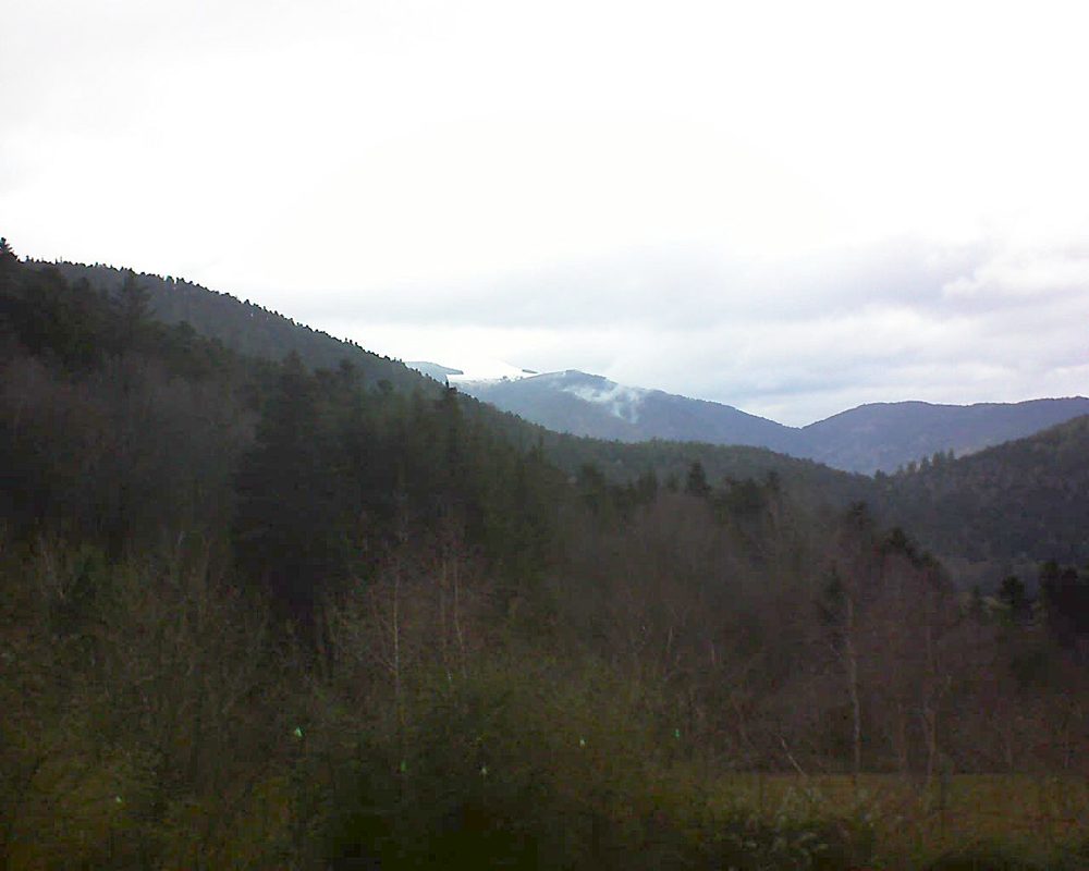 Le petit ballon vu depuis le Domaine Langmatt à Murbach le 20.12.2018 à 13:30 Le petit ballon (Alsace, Vosges) le 20.12.2018 à 13:30