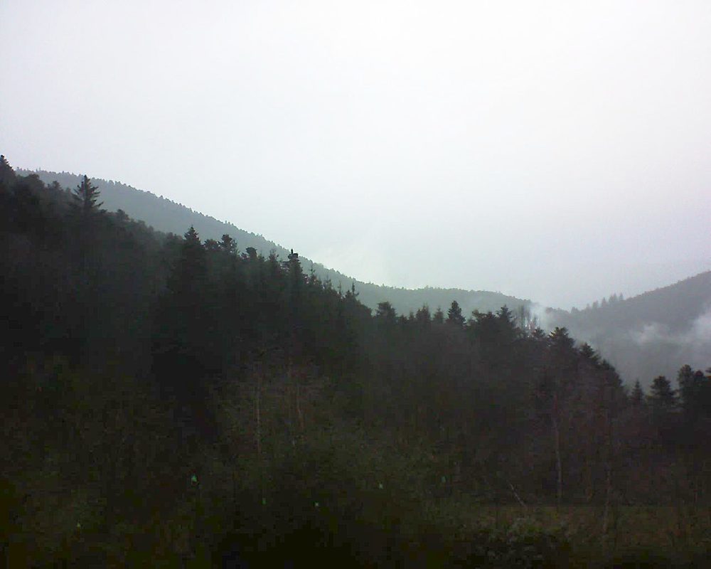 Le petit ballon vu depuis le Domaine Langmatt à Murbach le 20.12.2018 à 14:45 Le petit ballon (Alsace, Vosges) le 20.12.2018 à 14:45