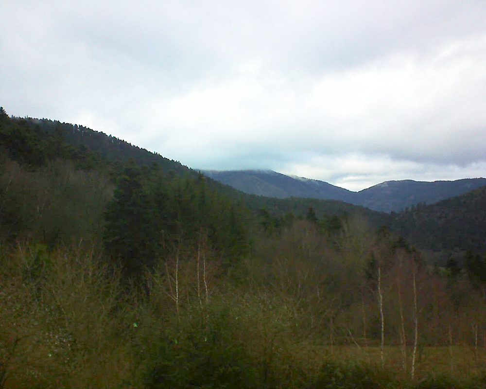 Le petit ballon vu depuis le Domaine Langmatt à Murbach le 24.12.2018 à 14:45 Le petit ballon (Alsace, Vosges) le 24.12.2018 à 14:45