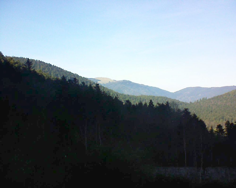 Le petit ballon vu depuis le Domaine Langmatt à Murbach le 25.12.2018 à 14:15 Le petit ballon (Alsace, Vosges) le 25.12.2018 à 14:15