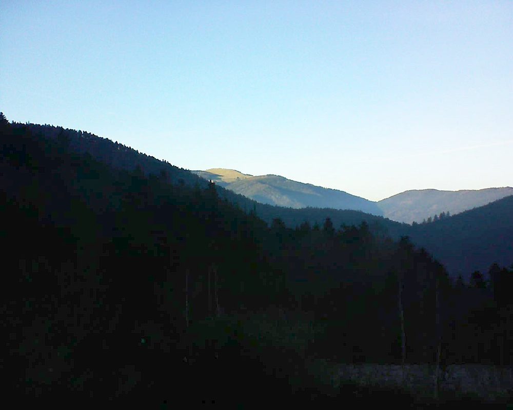 Le petit ballon vu depuis le Domaine Langmatt à Murbach le 25.12.2018 à 15:45 Le petit ballon (Alsace, Vosges) le 25.12.2018 à 15:45