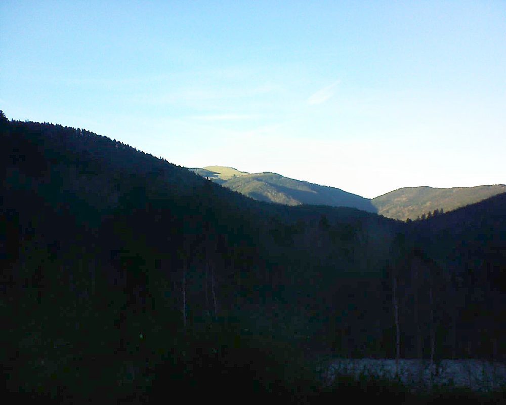 Le petit ballon vu depuis le Domaine Langmatt à Murbach le 26.12.2018 à 15:45 Le petit ballon (Alsace, Vosges) le 26.12.2018 à 15:45