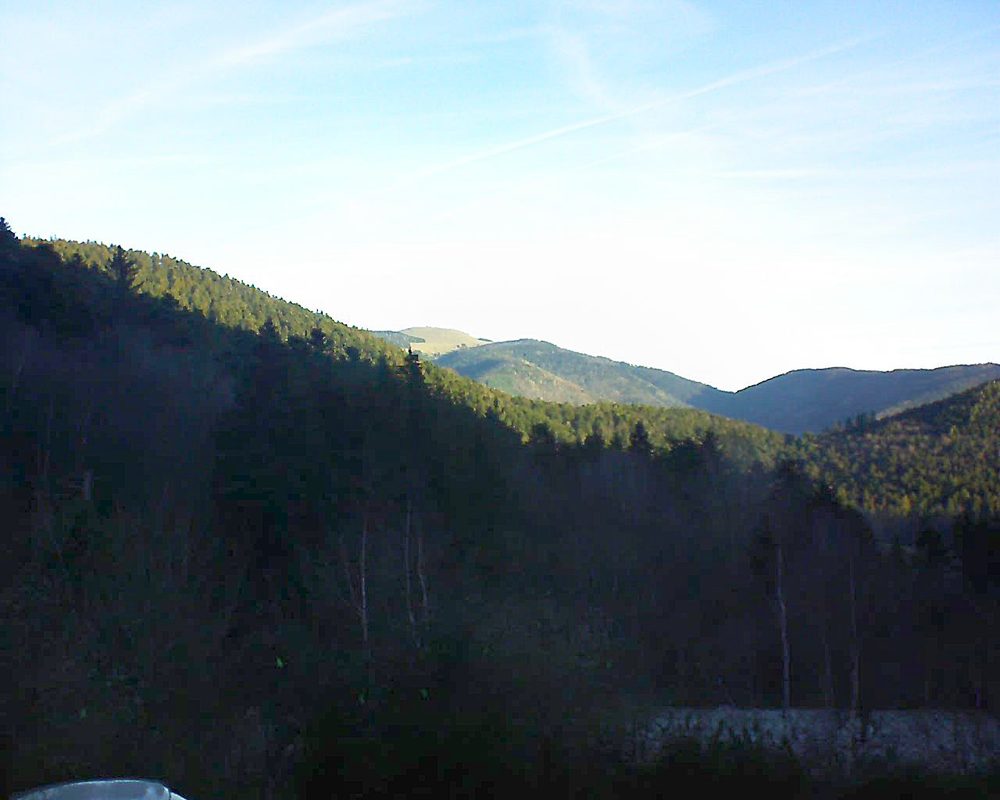 Le petit ballon vu depuis le Domaine Langmatt à Murbach le 27.12.2018 à 09:00 Le petit ballon (Alsace, Vosges) le 27.12.2018 à 09:00