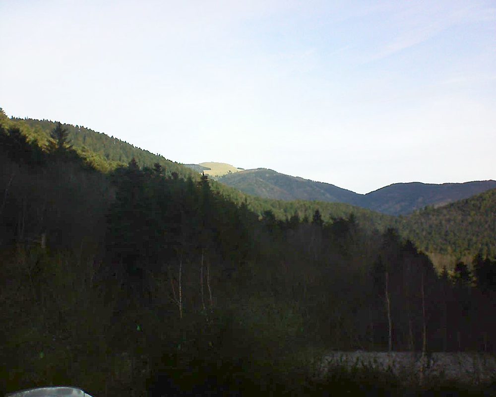 Le petit ballon vu depuis le Domaine Langmatt à Murbach le 27.12.2018 à 10:30 Le petit ballon (Alsace, Vosges) le 27.12.2018 à 10:30