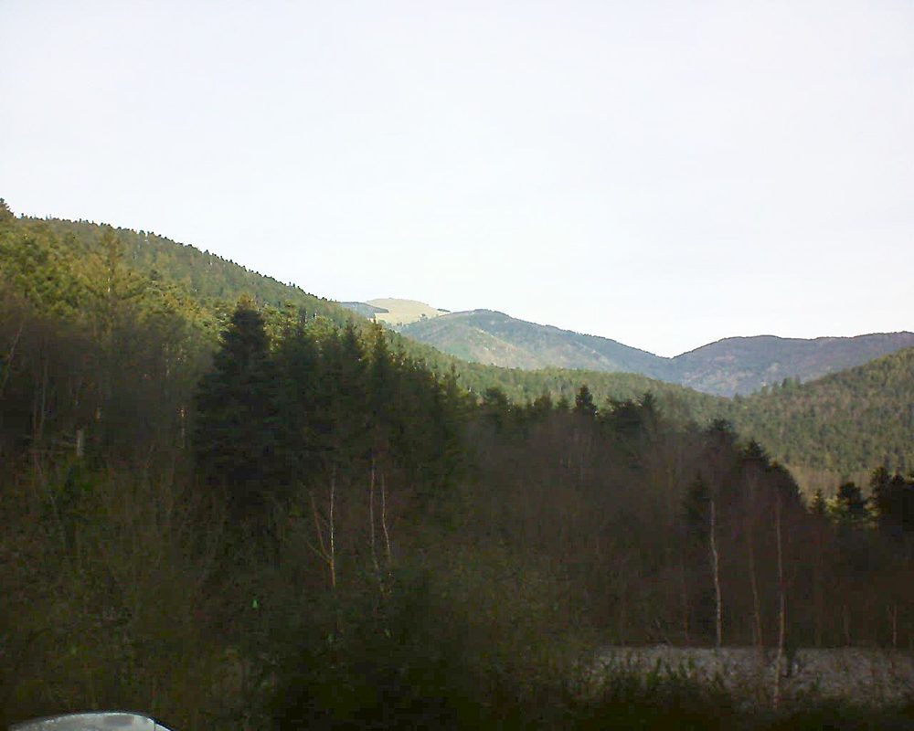 Le petit ballon vu depuis le Domaine Langmatt à Murbach le 27.12.2018 à 11:15 Le petit ballon (Alsace, Vosges) le 27.12.2018 à 11:15
