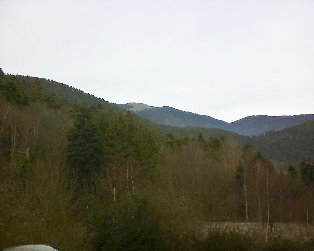 Le petit ballon vu depuis le Domaine Langmatt à Murbach le 27.12.2018 à 12:00 Le petit ballon (Alsace, Vosges) le 27.12.2018 à 12:00