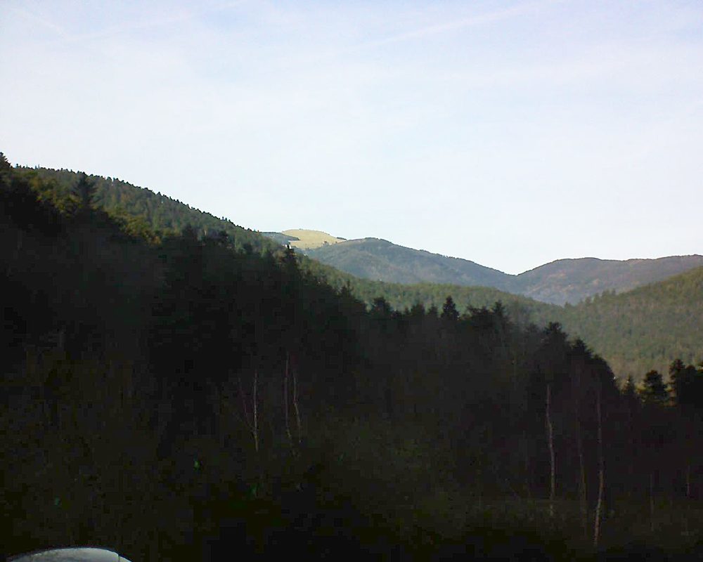 Le petit ballon vu depuis le Domaine Langmatt à Murbach le 27.12.2018 à 14:00 Le petit ballon (Alsace, Vosges) le 27.12.2018 à 14:00
