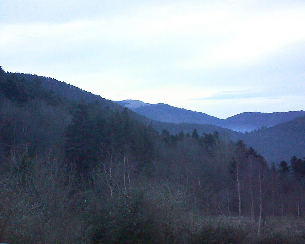 Le petit ballon vu depuis le Domaine Langmatt à Murbach le 28.12.2018 à 08:15 Le petit ballon (Alsace, Vosges) le 28.12.2018 à 08:15