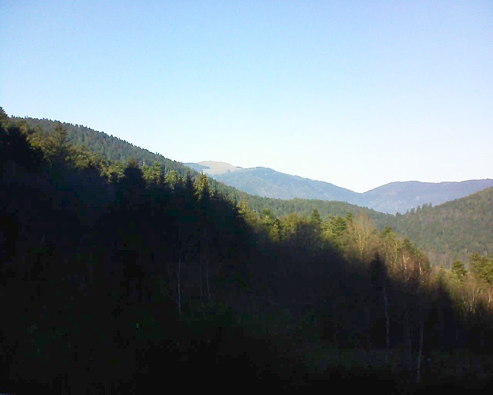 Le petit ballon vu depuis le Domaine Langmatt à Murbach le 28.12.2018 à 13:30 Le petit ballon (Alsace, Vosges) le 28.12.2018 à 13:30