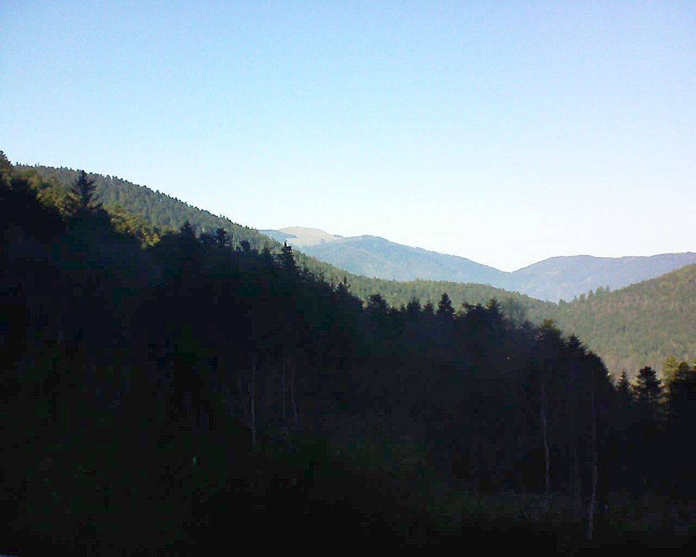 Le petit ballon vu depuis le Domaine Langmatt à Murbach le 28.12.2018 à 13:45 Le petit ballon (Alsace, Vosges) le 28.12.2018 à 13:45