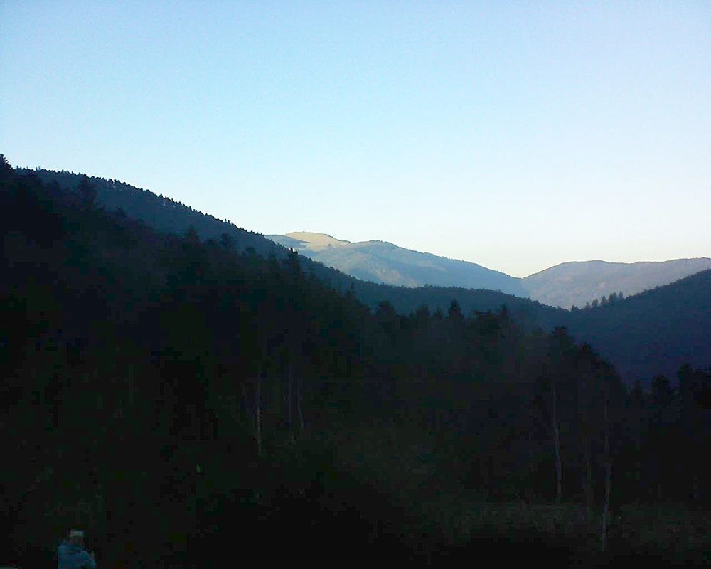Le petit ballon vu depuis le Domaine Langmatt à Murbach le 28.12.2018 à 15:45 Le petit ballon (Alsace, Vosges) le 28.12.2018 à 15:45