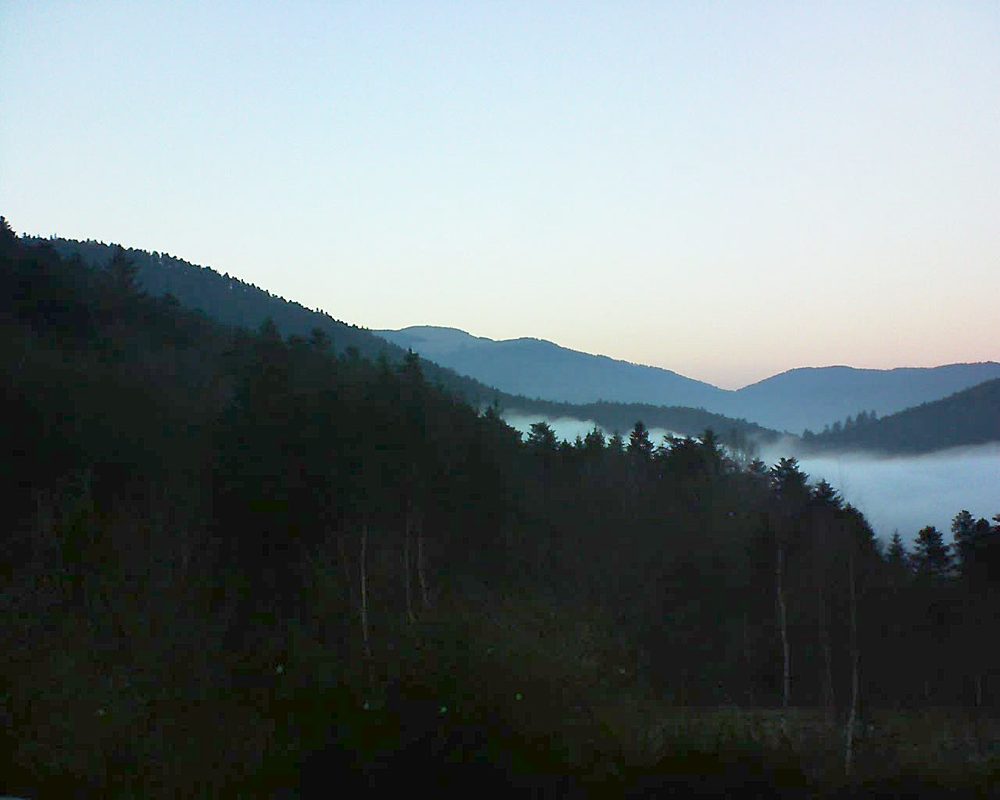 Le petit ballon vu depuis le Domaine Langmatt à Murbach le 28.12.2018 à 16:45 Le petit ballon (Alsace, Vosges) le 28.12.2018 à 16:45