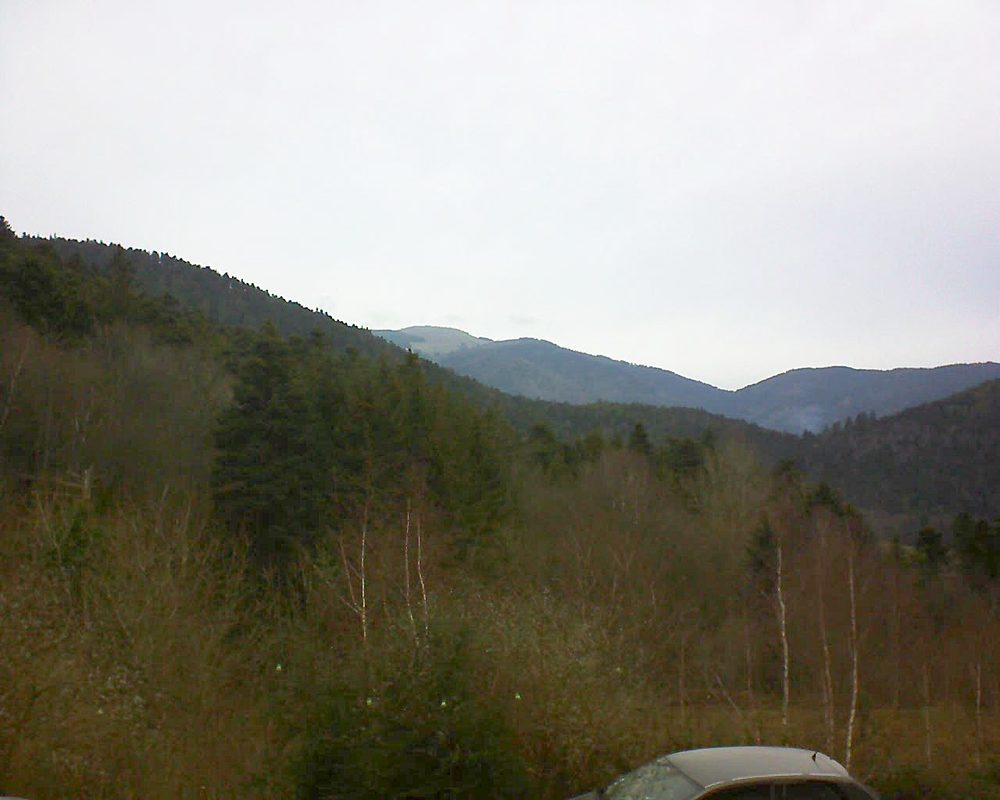 Le petit ballon vu depuis le Domaine Langmatt à Murbach le 30.12.2018 à 10:45 Le petit ballon (Alsace, Vosges) le 30.12.2018 à 10:45