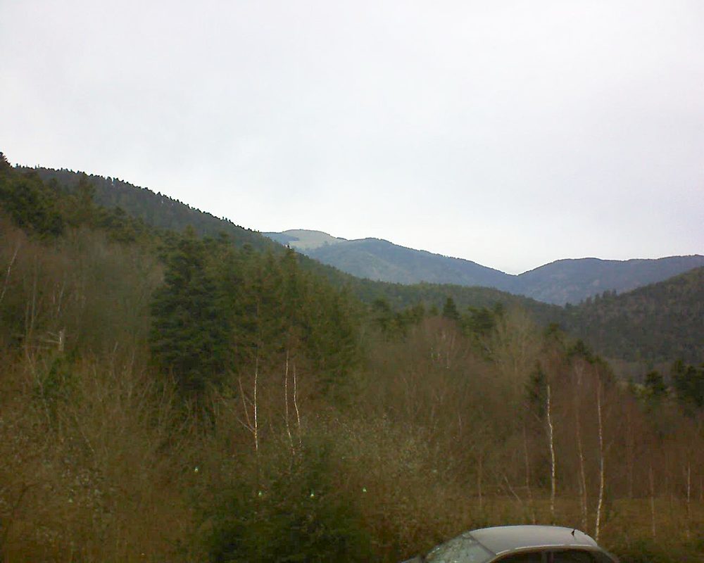 Le petit ballon vu depuis le Domaine Langmatt à Murbach le 30.12.2018 à 11:45 Le petit ballon (Alsace, Vosges) le 30.12.2018 à 11:45