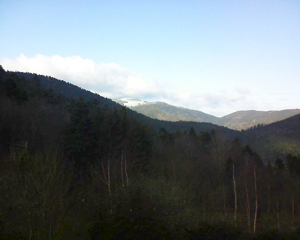 Le petit ballon vu depuis le Domaine Langmatt à Murbach le 02.01.2019 à 13:45 Le petit ballon (Alsace, Vosges) le 02.01.2019 à 13:45