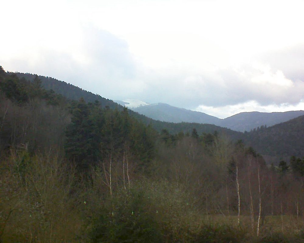 Le petit ballon vu depuis le Domaine Langmatt à Murbach le 02.01.2019 à 15:45 Le petit ballon (Alsace, Vosges) le 02.01.2019 à 15:45
