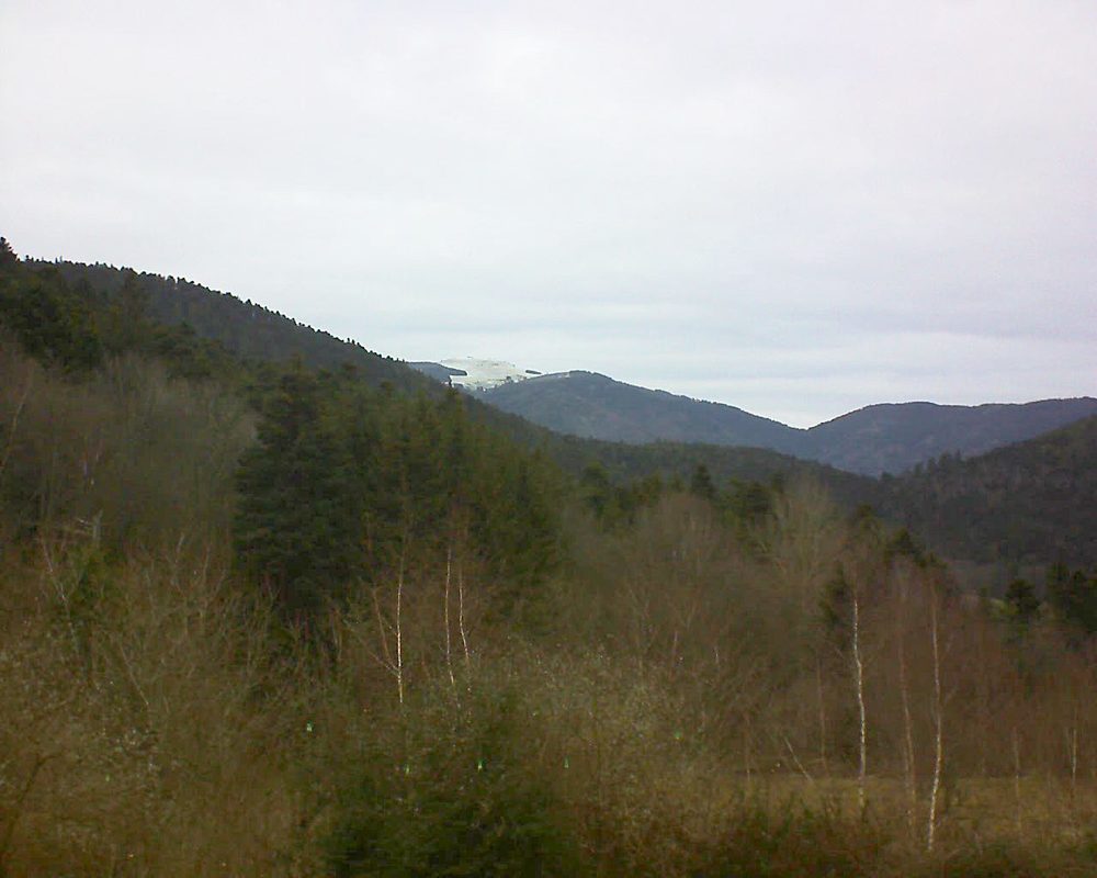 Le petit ballon vu depuis le Domaine Langmatt à Murbach le 03.01.2019 à 13:45 Le petit ballon (Alsace, Vosges) le 03.01.2019 à 13:45